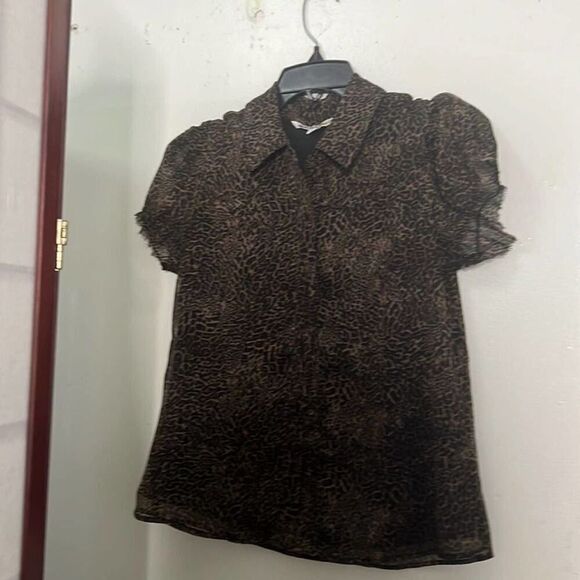 WALTER BAKER LEOPARD PRINT BLOUSE SIZE XS‎ - Picture 2 of 7